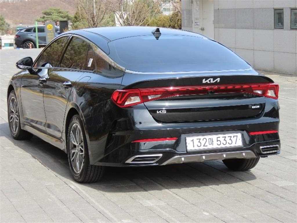 KIA K5 - Vista 4