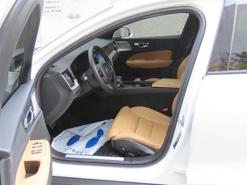 Volvo V60 2020 - Importación desde Corea - HF Imports Iquique - Foto 13