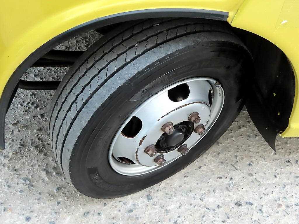 medium and large bus Hyundai bus 2018 Amarillo - Importación desde Corea - HF Imports Iquique - Foto 18