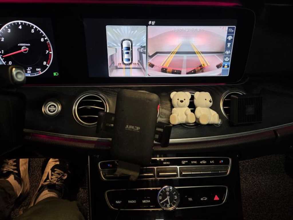 Mercedes Benz E class - Vista 6