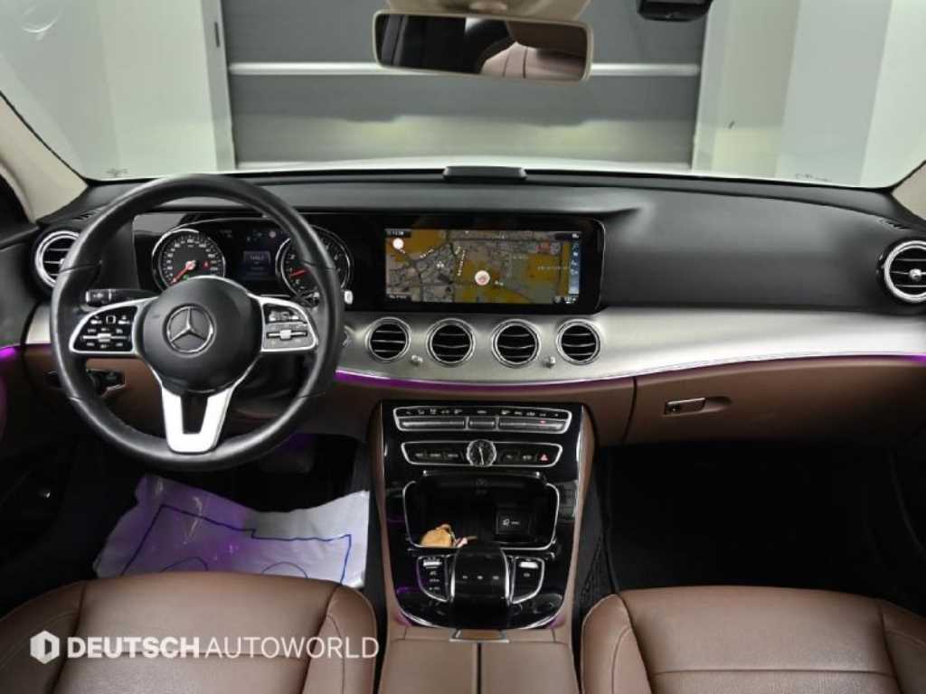 Mercedes Benz E class - Vista 7