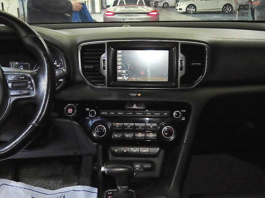 KIA Sportage - Vista 11