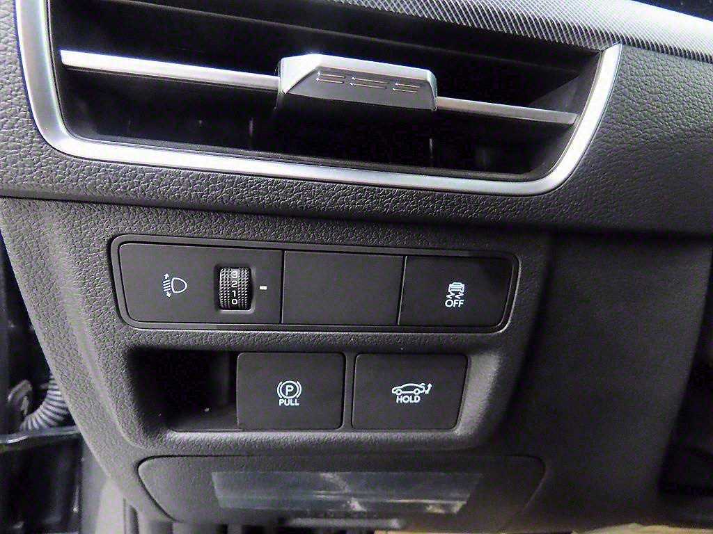 HYUNDAI Sonata - Vista 12