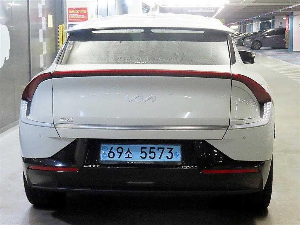 KIA EV6 - Vista 5