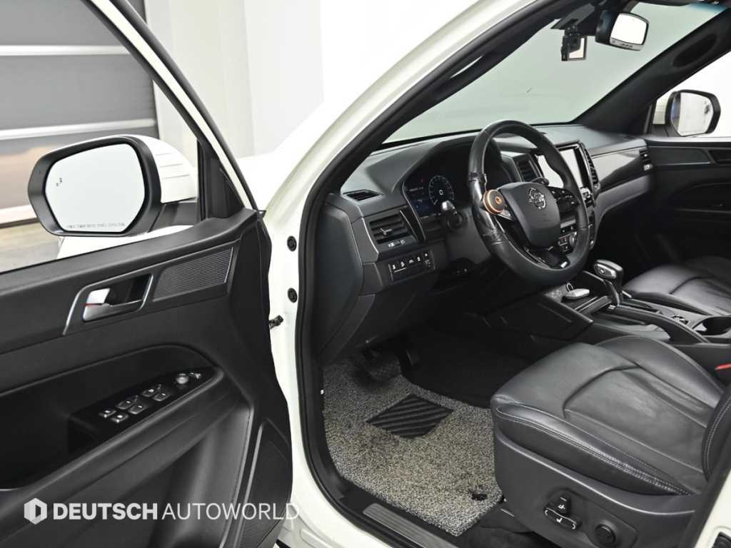 Ssangyong Rexton - Vista 11