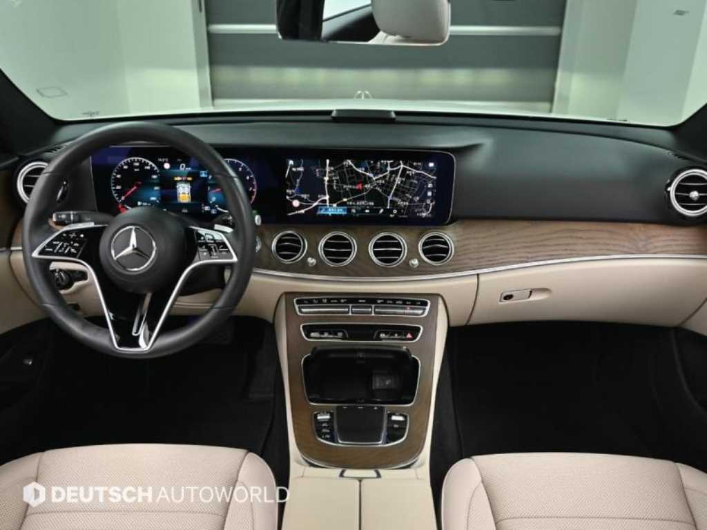 Mercedes Benz E class - Vista 7