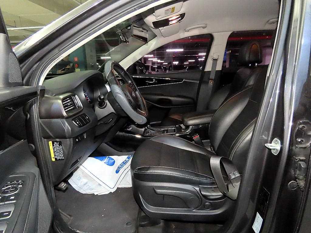 KIA Sorento - Vista 6