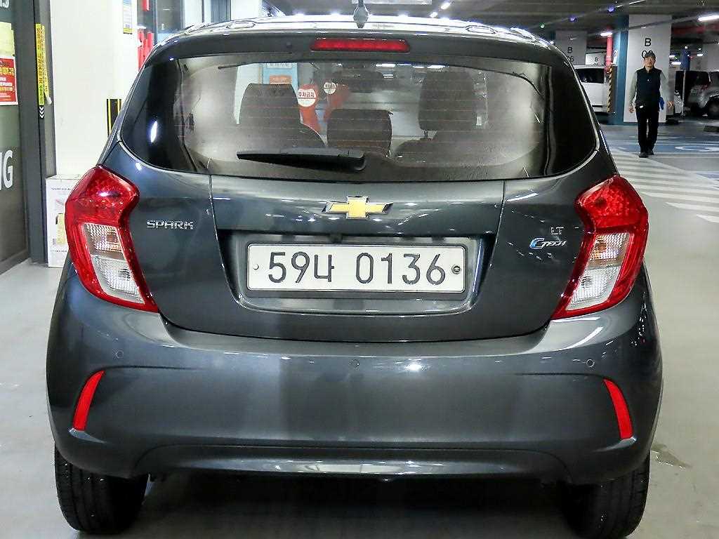 Chevrolet Spark - Vista 5