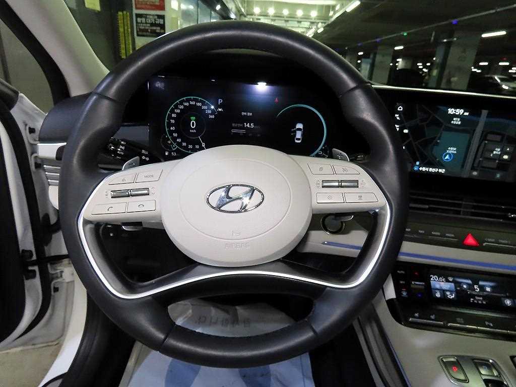 HYUNDAI Grandeur - Vista 8