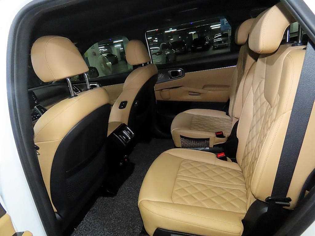 KIA Sorento - Vista 8