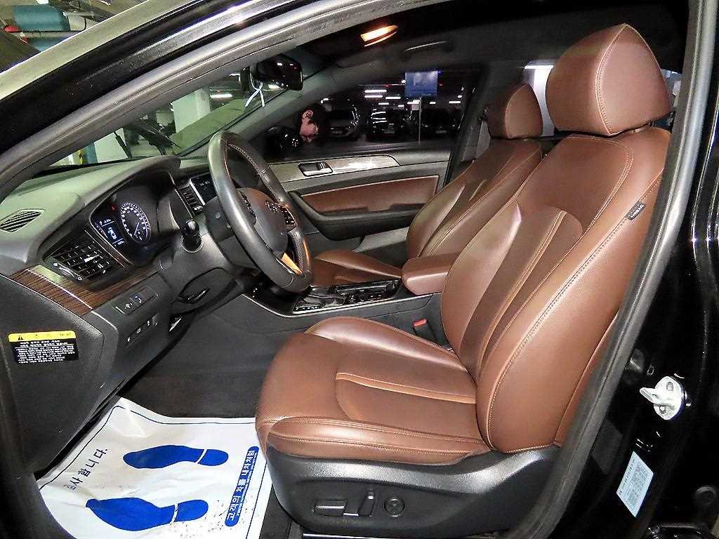 HYUNDAI Sonata - Vista 6