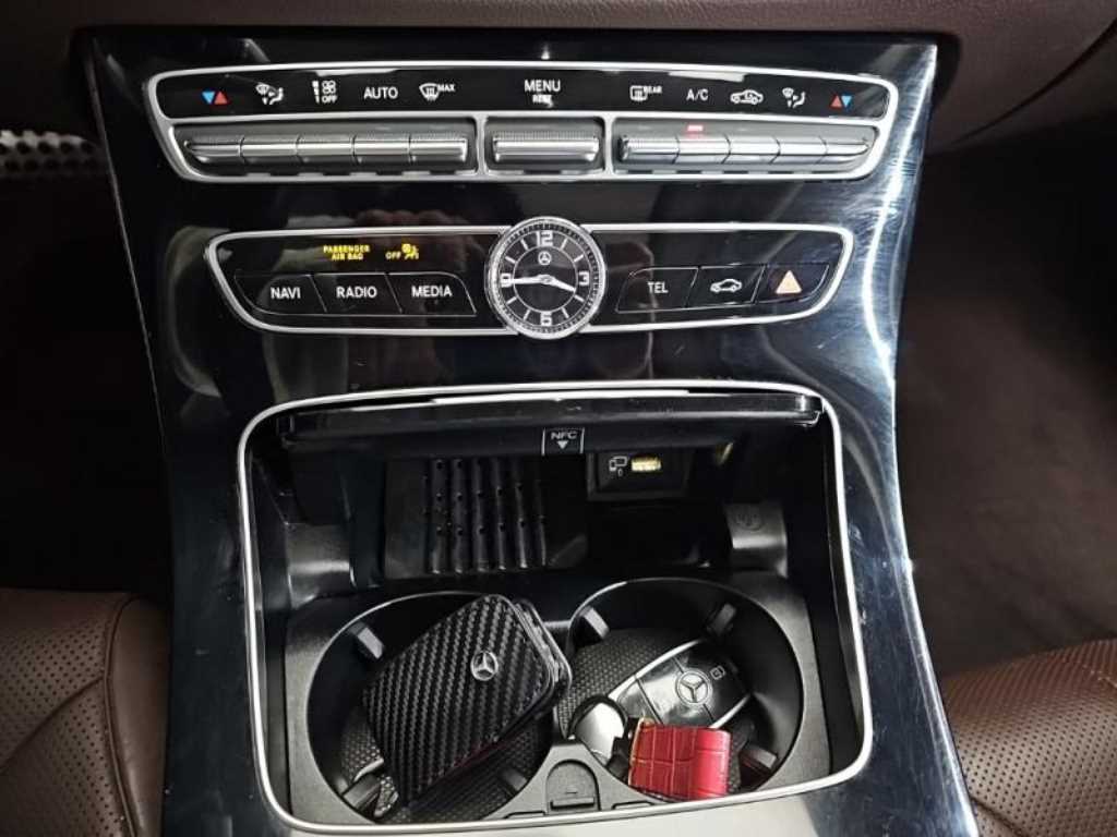 Mercedes Benz CLS Class - Vista 9