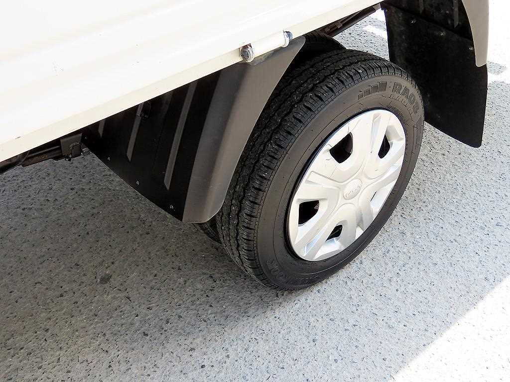 Small Truck Cargo (small) 2024 Blanco - Importación desde Corea - HF Imports Iquique - Foto 18