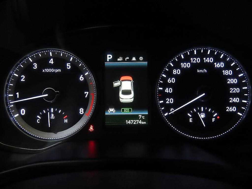 HYUNDAI Grandeur - Vista 9