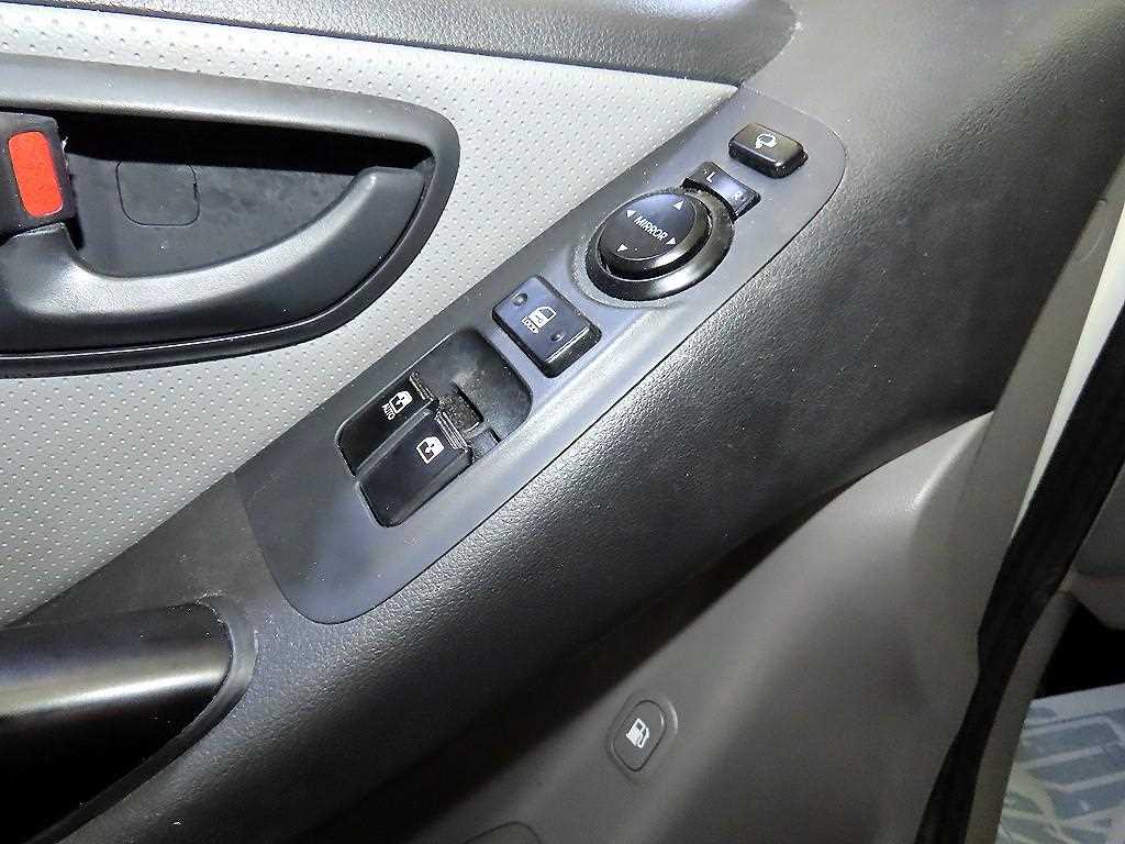 HYUNDAI Starex 2021 - Importación desde Corea - HF Imports Iquique - Foto 13