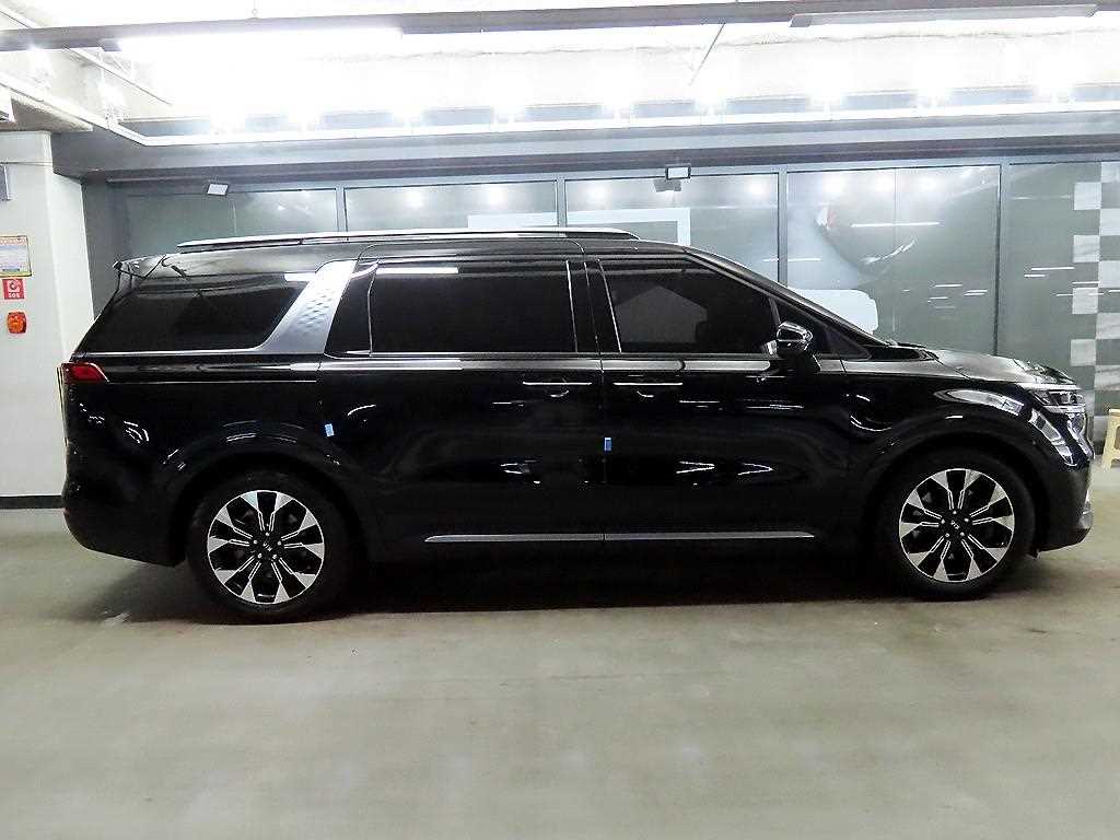 KIA Carnival - Vista 3