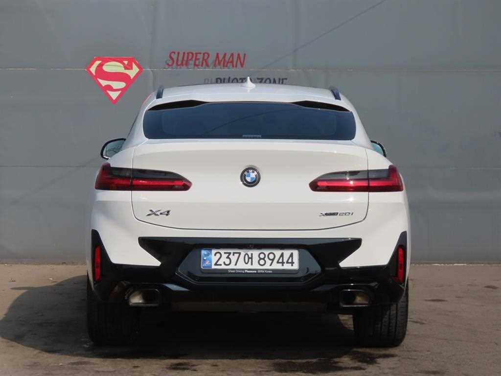 BMW X4 - Vista 4