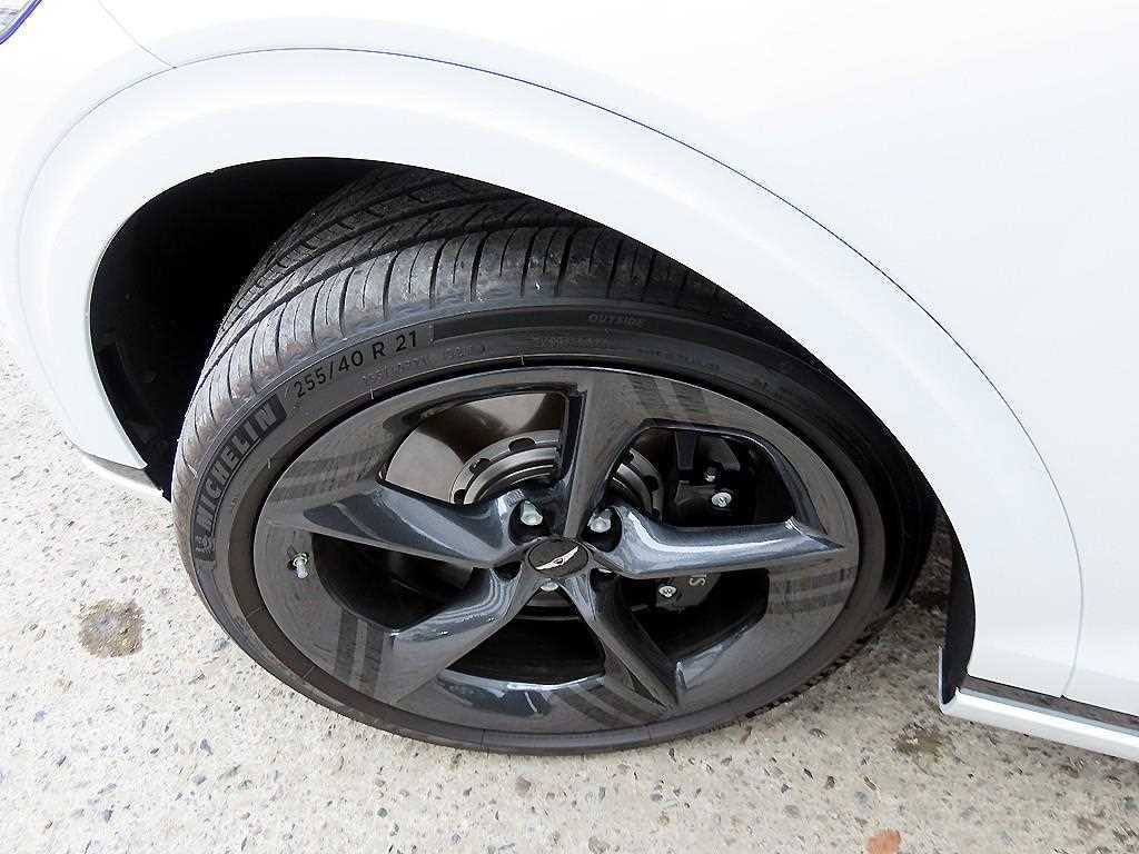 Genesis GV70 2025 Blanco - Importación desde Corea - HF Imports Iquique - Foto 20