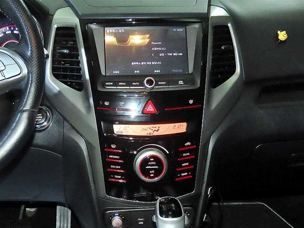 Ssangyong Tivoli - Vista 11