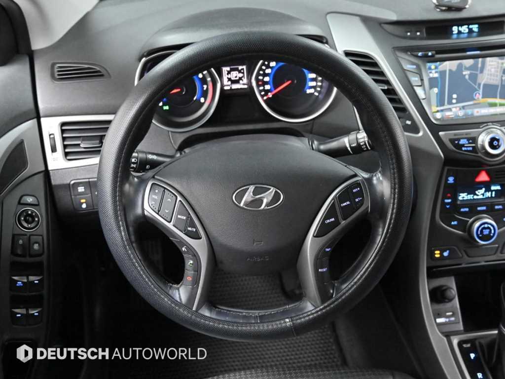 HYUNDAI Avante 2014 Blanco - Importación desde Corea - HF Imports Iquique - Foto 13