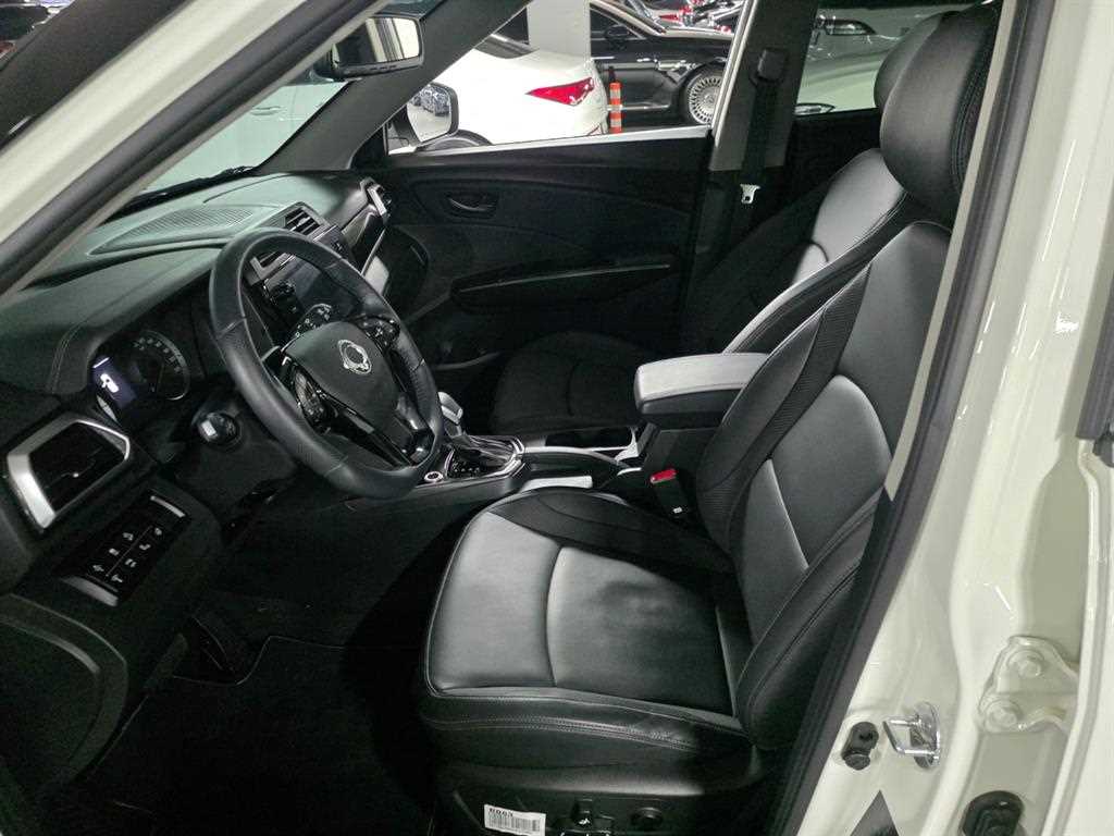 Ssangyong Tivoli 2025 Blanco - Importación desde Corea - HF Imports Iquique - Foto 13