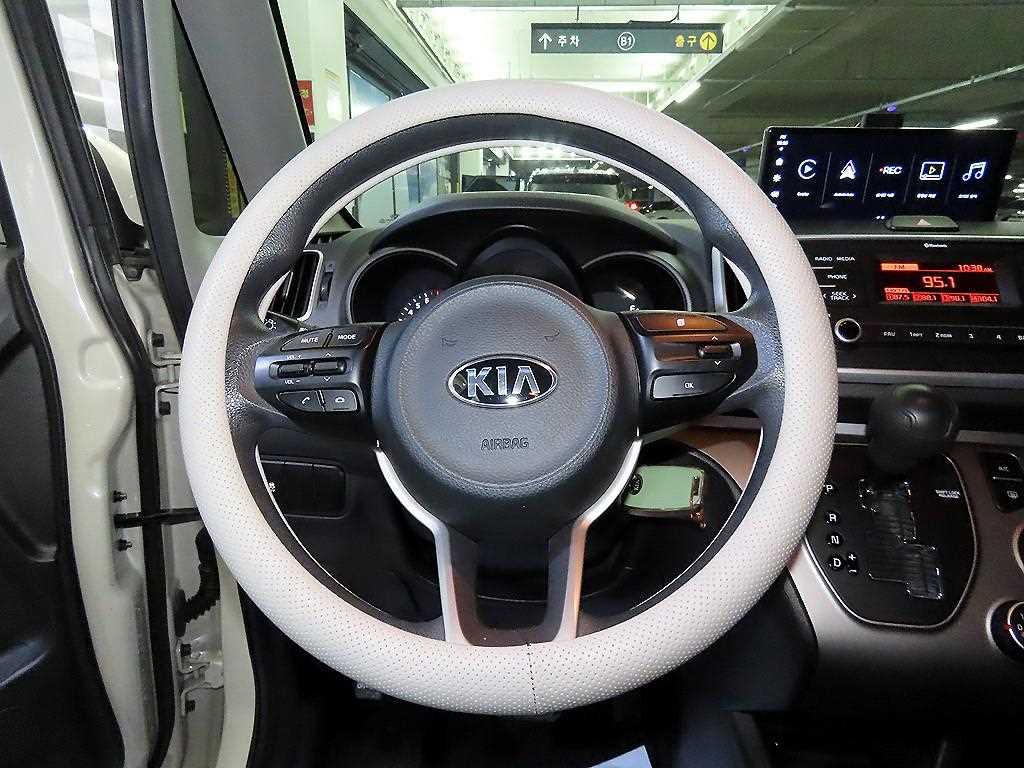 KIA Ray - Vista 8