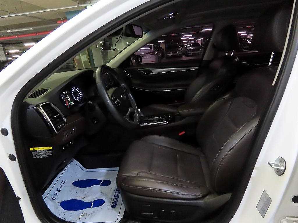 HYUNDAI Grandeur - Vista 6