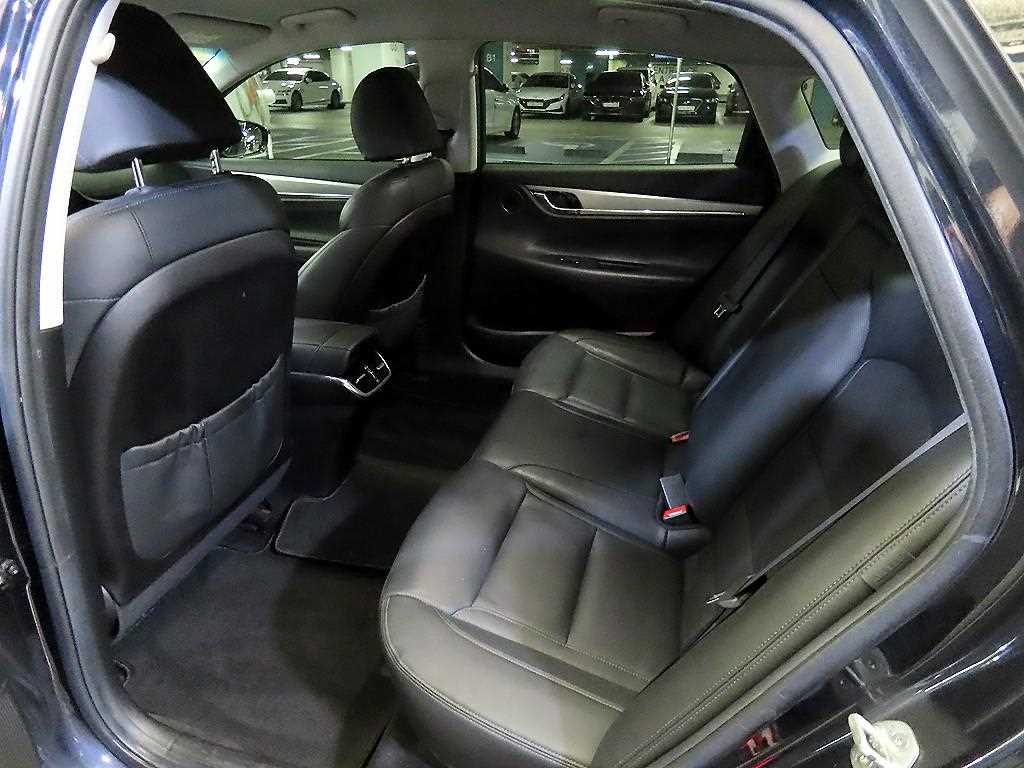 HYUNDAI Grandeur - Vista 7