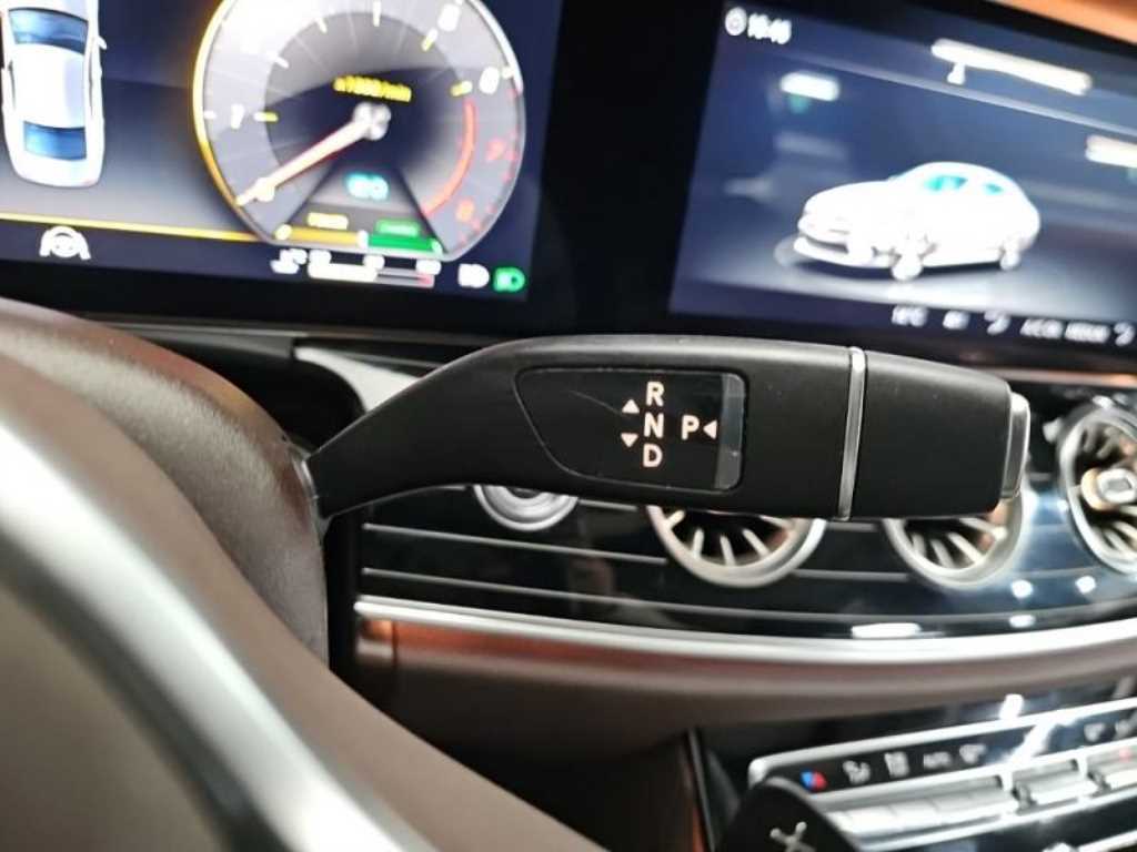 Mercedes Benz CLS Class - Vista 12