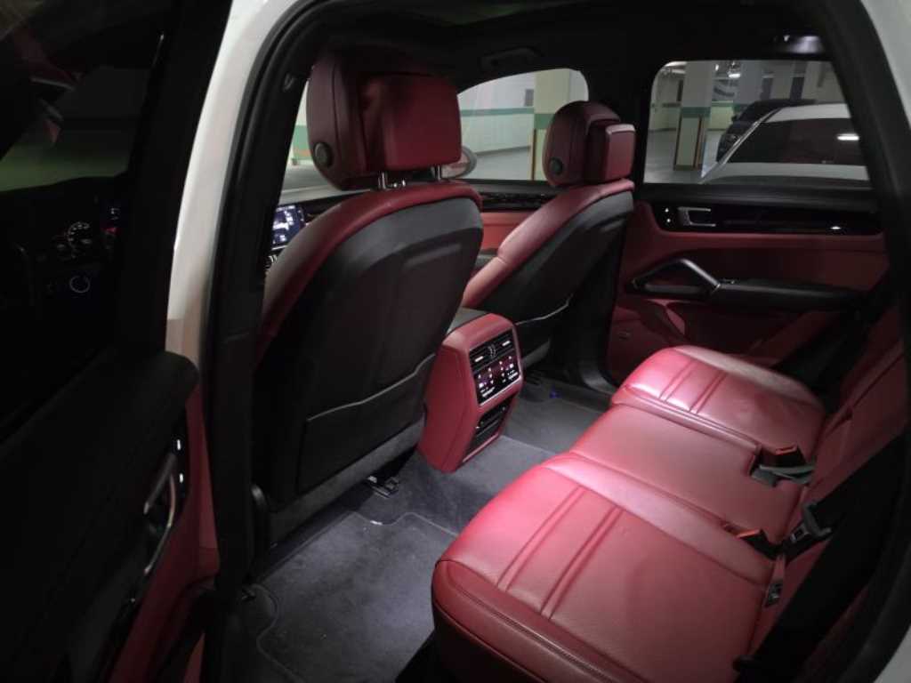 Porsche Cayenne - Vista 5