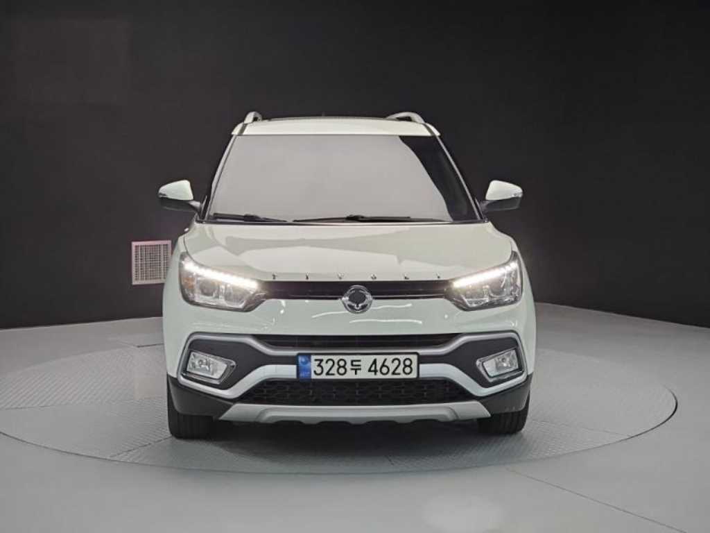 Ssangyong Tivoli 2016 - Importación desde Corea - HF Imports Iquique - Foto 1
