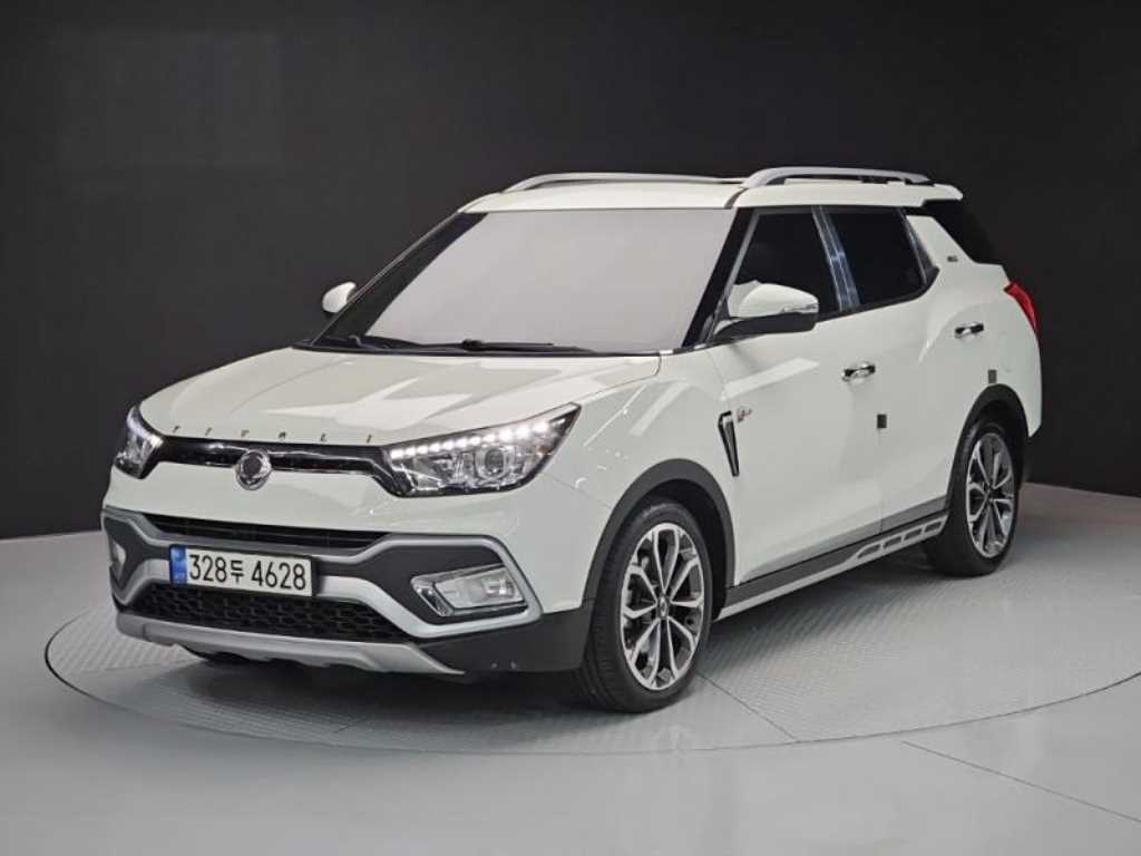 Ssangyong Tivoli - Vista 2