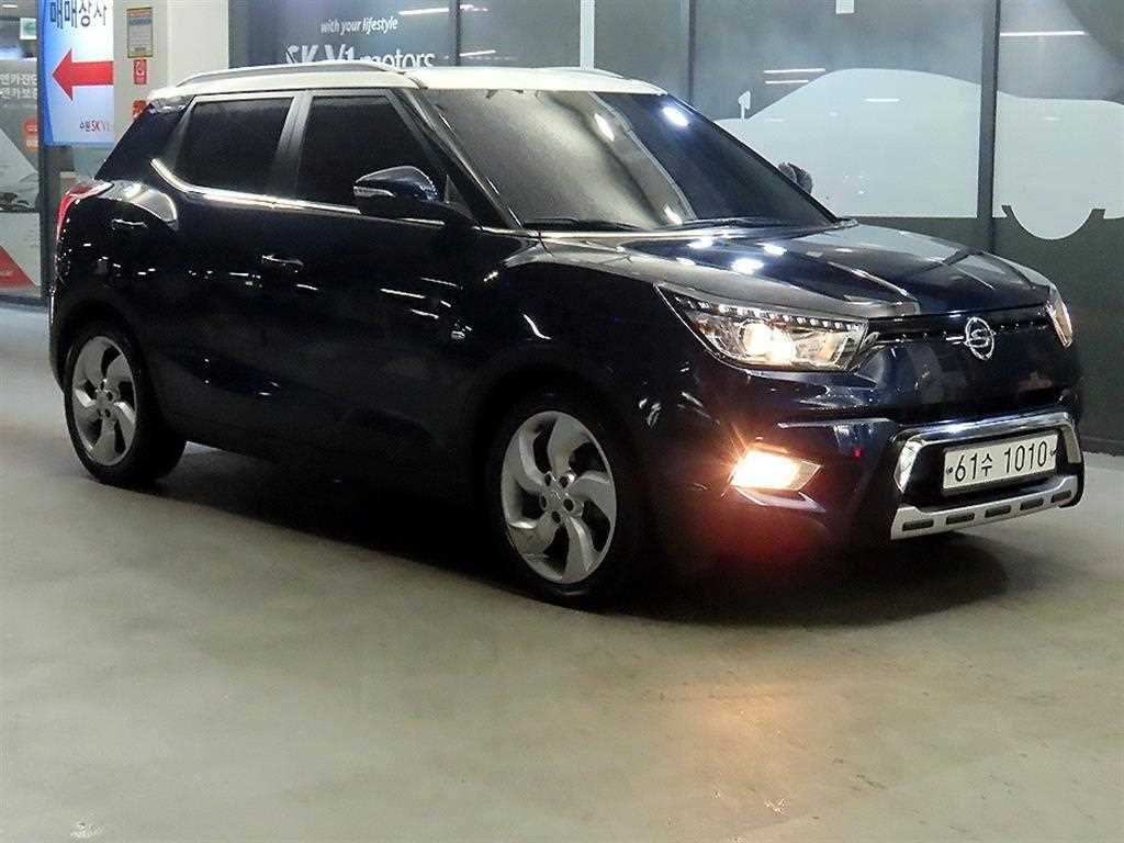 Ssangyong Tivoli 2015 Azul - Importación desde Corea - HF Imports Iquique - Foto 1