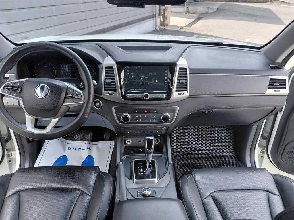 Ssangyong Rexton - Vista 9