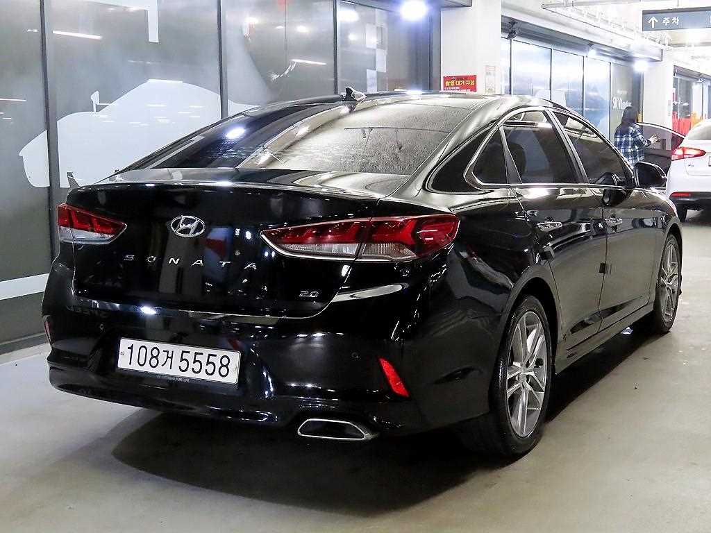 HYUNDAI Sonata - Vista 4