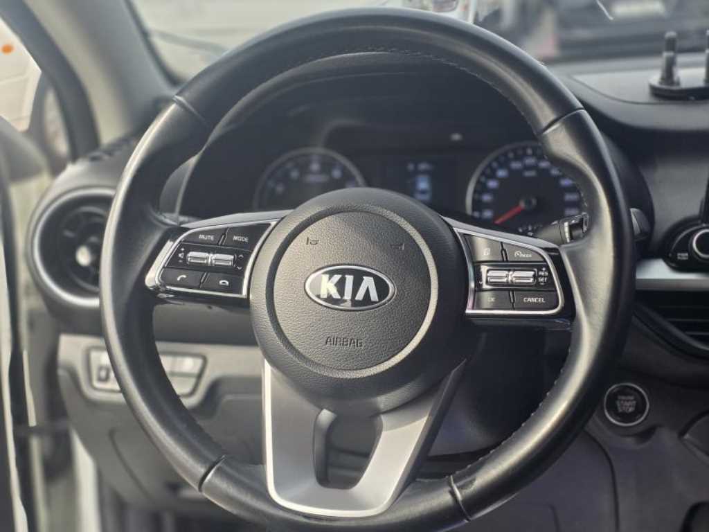 KIA K3 - Vista 10