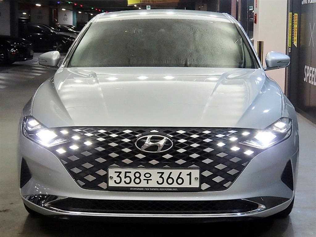 HYUNDAI Grandeur - Vista 2
