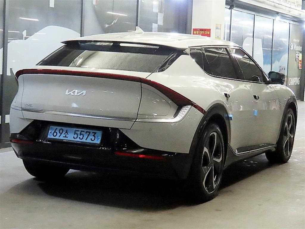 KIA EV6 - Vista 4