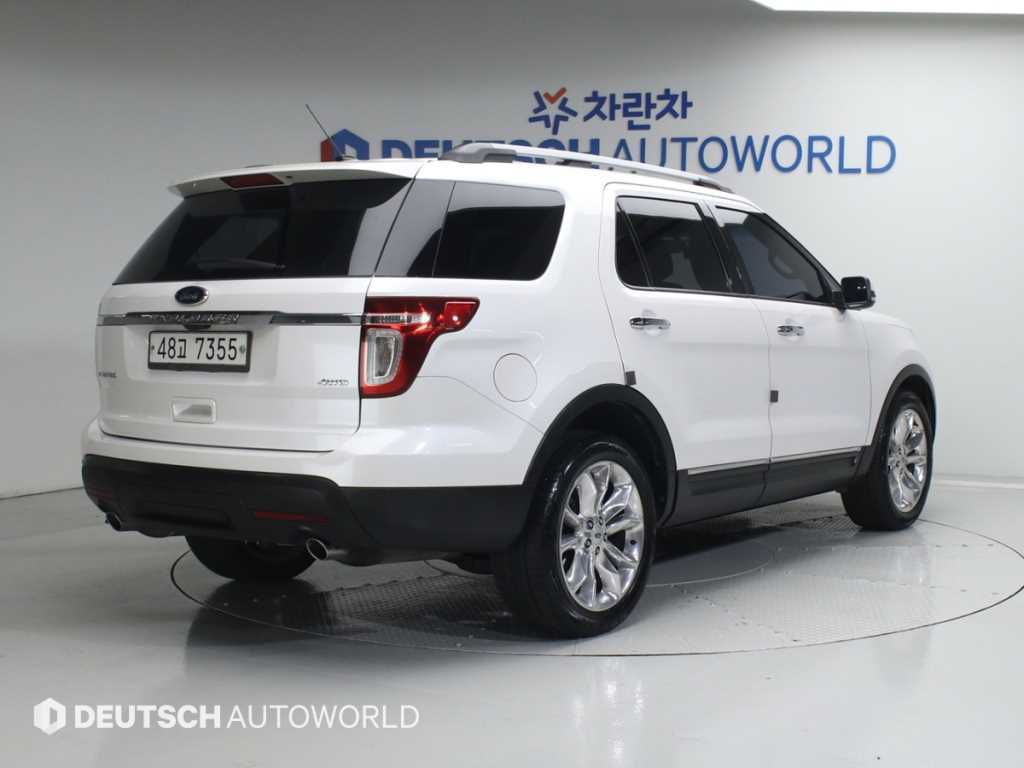 Ford Explorer - Vista 2