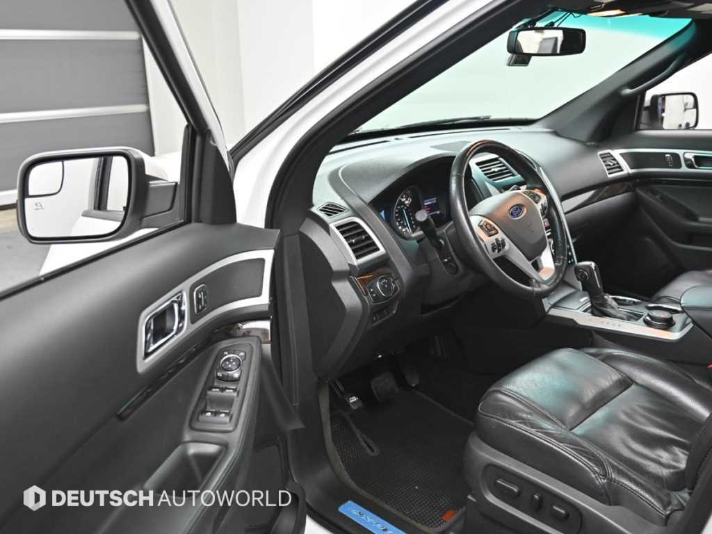 Ford Explorer - Vista 11