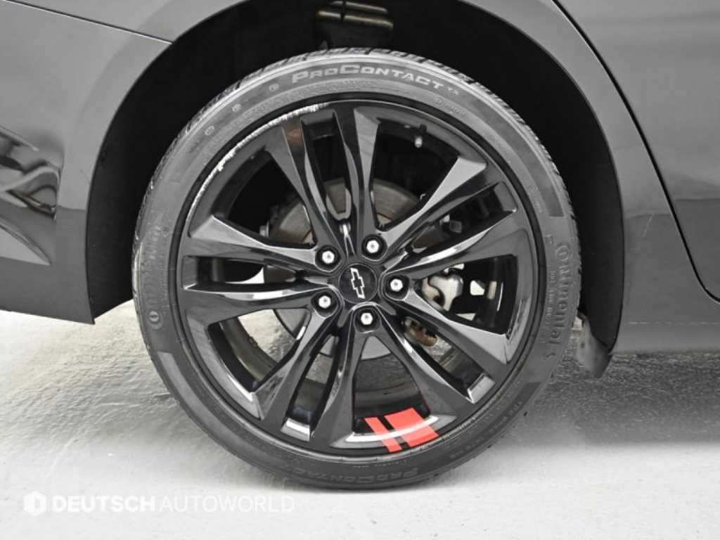 Chevrolet Malibu - Vista 5