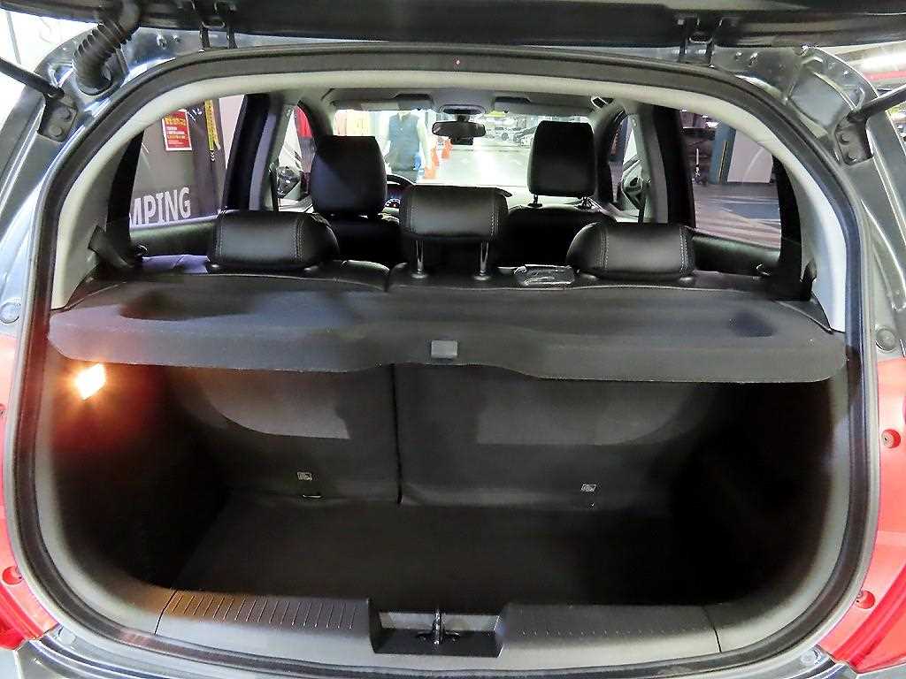 Chevrolet Spark 2017 Gris - Importación desde Corea - HF Imports Iquique - Foto 17