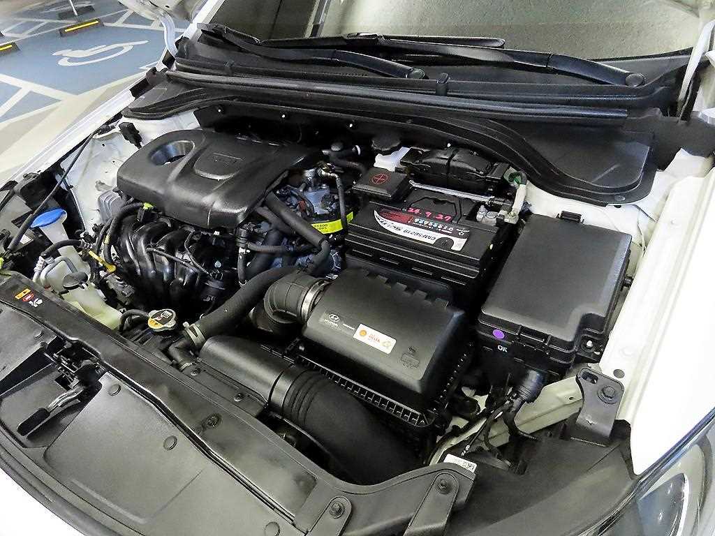 HYUNDAI Avante 2018 - Importación desde Corea - HF Imports Iquique - Foto 18