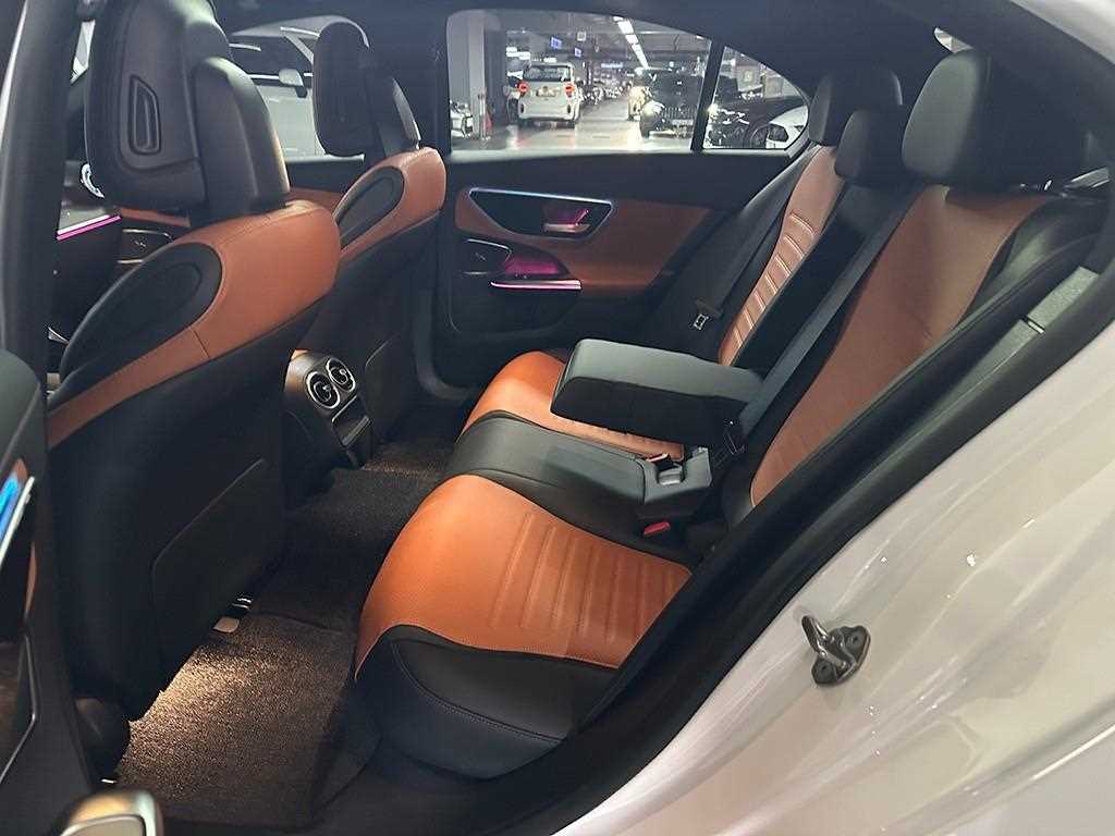 Mercedes Benz C Class - Vista 6