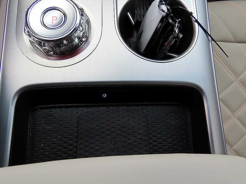 Genesis GV70 2025 Blanco - Importación desde Corea - HF Imports Iquique - Foto 15