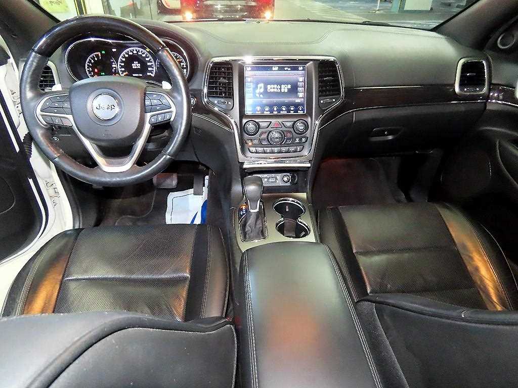 Jeep Cherokee - Vista 10