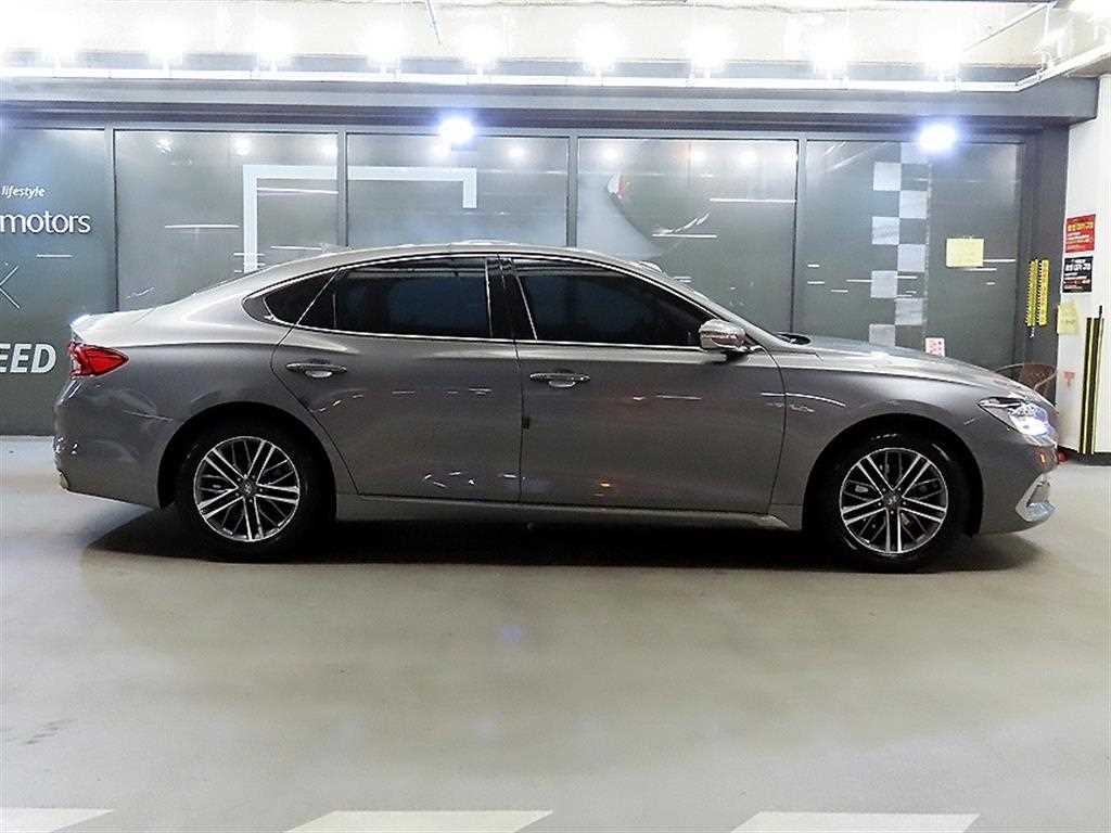 HYUNDAI Grandeur - Vista 3