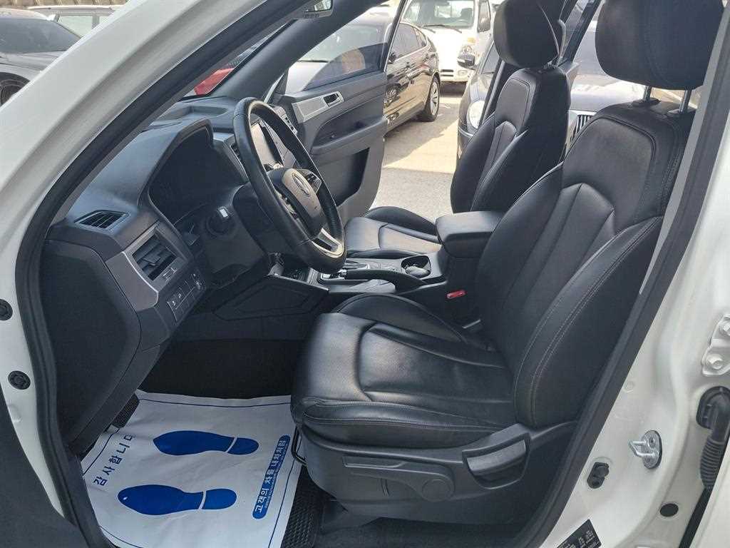 Ssangyong Rexton 2018 Blanco - Importación desde Corea - HF Imports Iquique - Foto 13