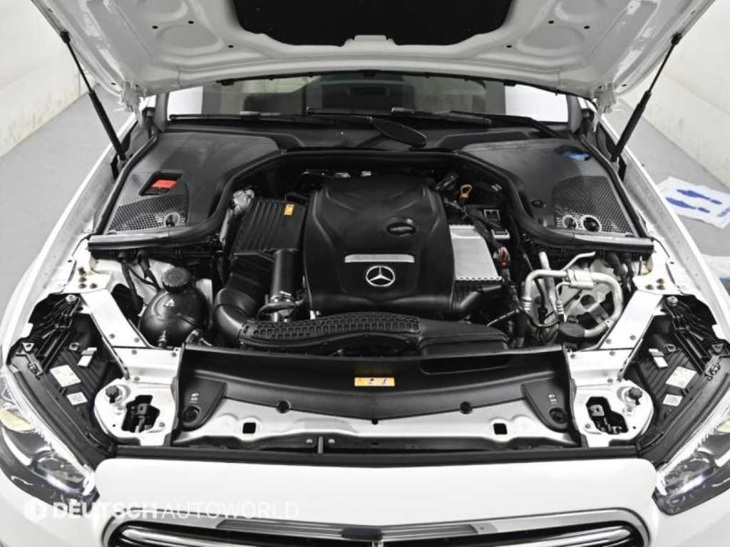 Mercedes Benz E class - Vista 6