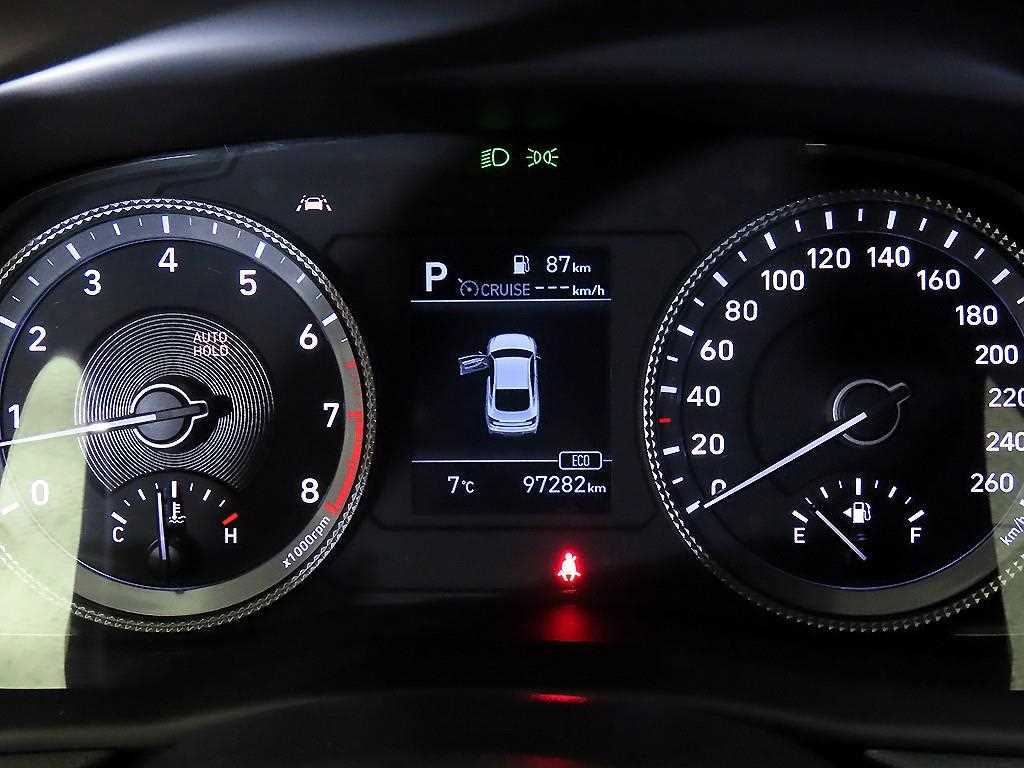 HYUNDAI Sonata - Vista 9